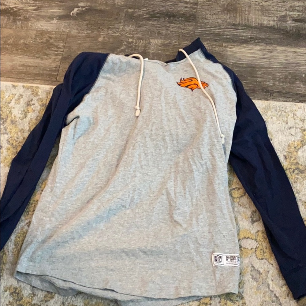 denver broncos sweatshirt